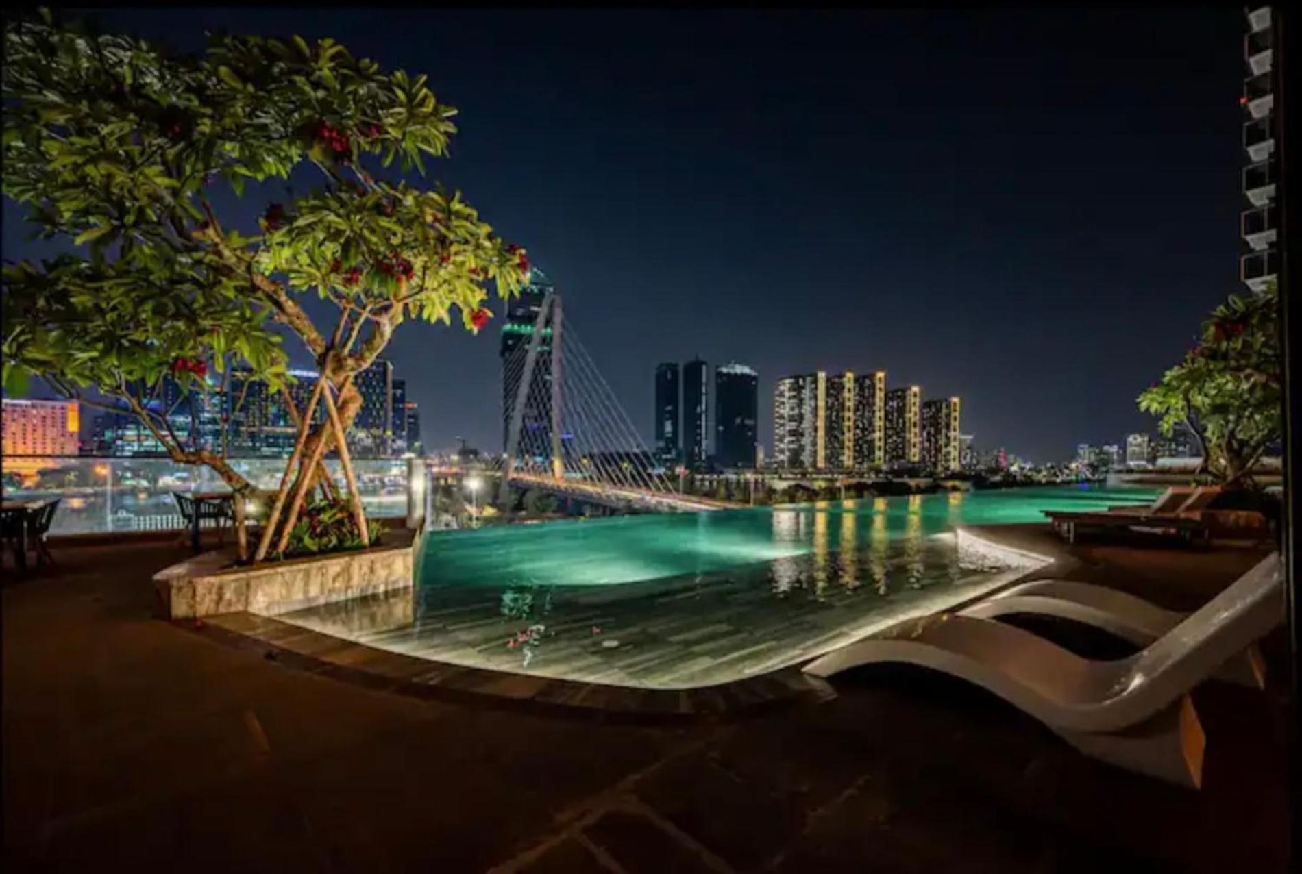 The Opera Apartment Cental Saigon Free Pool-Gym-Sauna Room- Golf Mini Ho Chi Minh-byen Eksteriør bilde