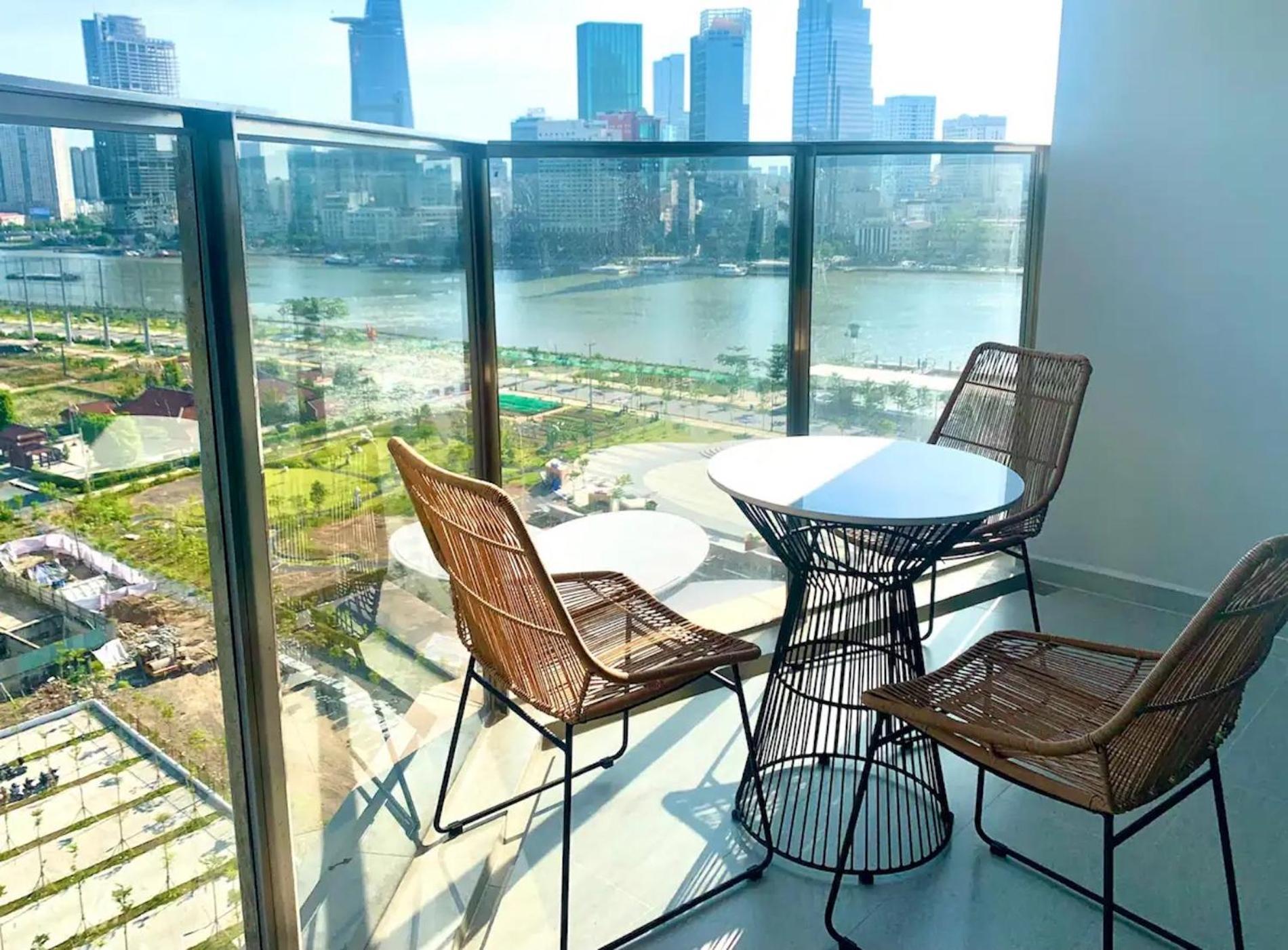 The Opera Apartment Cental Saigon Free Pool-Gym-Sauna Room- Golf Mini Ho Chi Minh-byen Eksteriør bilde