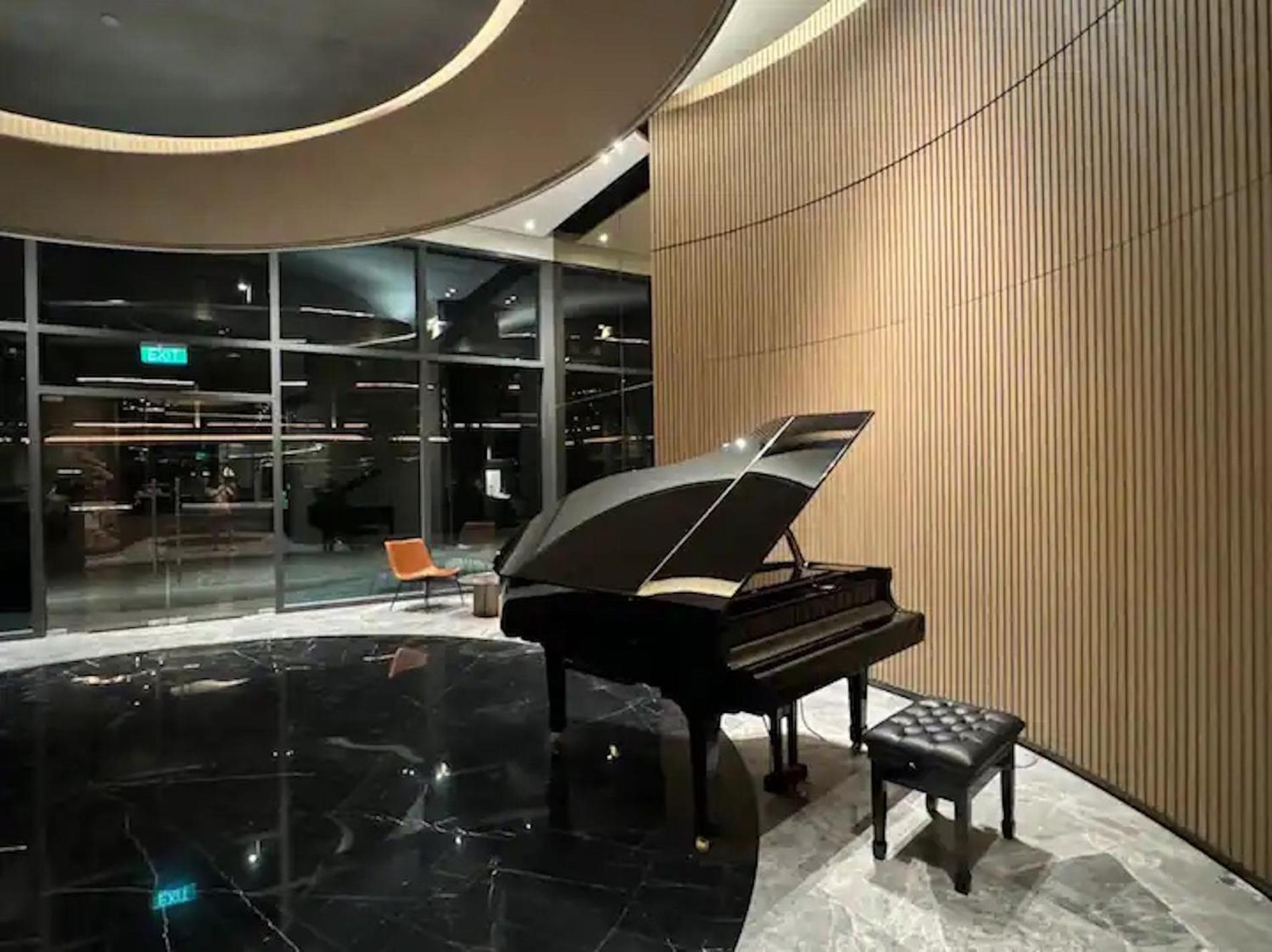 The Opera Apartment Cental Saigon Free Pool-Gym-Sauna Room- Golf Mini Ho Chi Minh-byen Eksteriør bilde