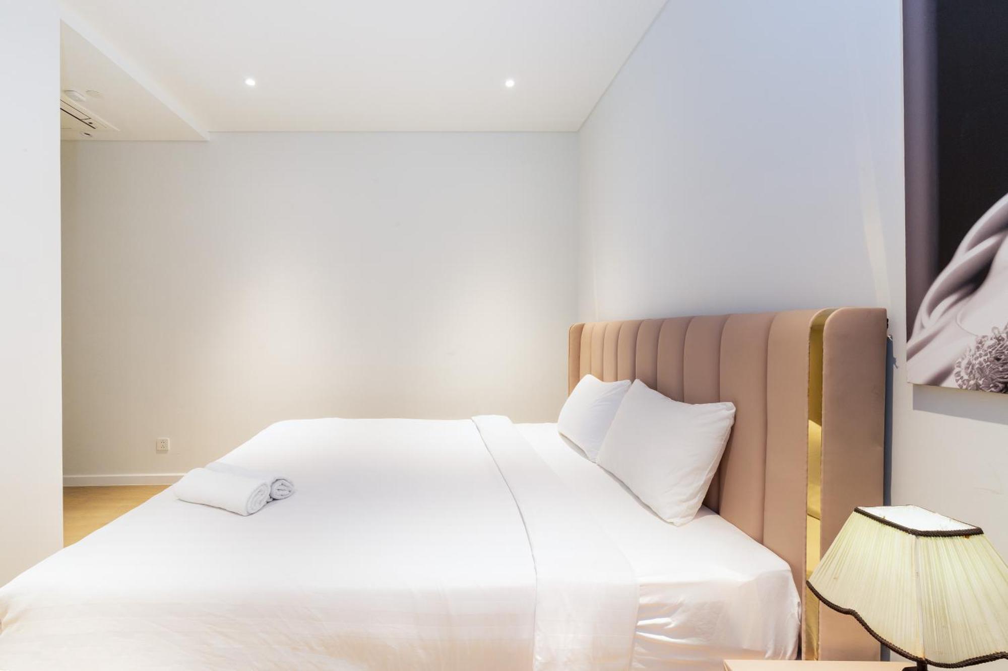 The Opera Apartment Cental Saigon Free Pool-Gym-Sauna Room- Golf Mini Ho Chi Minh-byen Eksteriør bilde